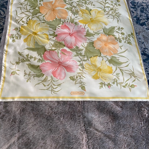Authentic Salvatore Ferragamo Silk Floral Scarf - Picture 3 of 7